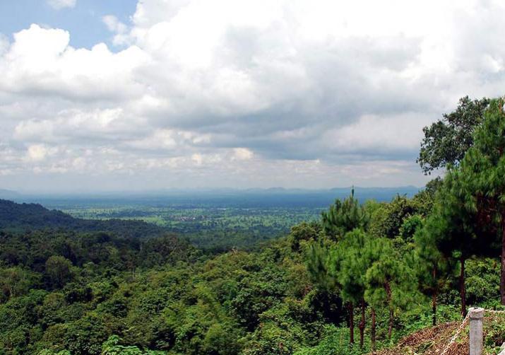  Suan Hin Pha Ngam